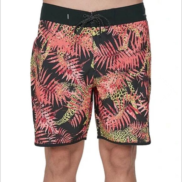 Billabong  Highline Camicat 17 Big Boy Boardshort Size 28 Excellent Condition - Picture 2 of 9